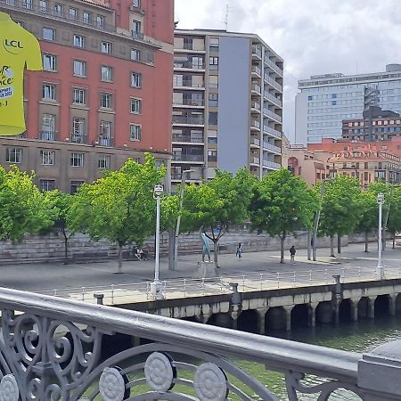Apartamento En El Centro Con Garaje Directo. Bilbao Exteriör bild